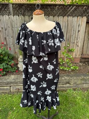 LuLaRoe Cici Dress Black & White Floral Ruffle Hem Knit Waffle Stretch Size XL